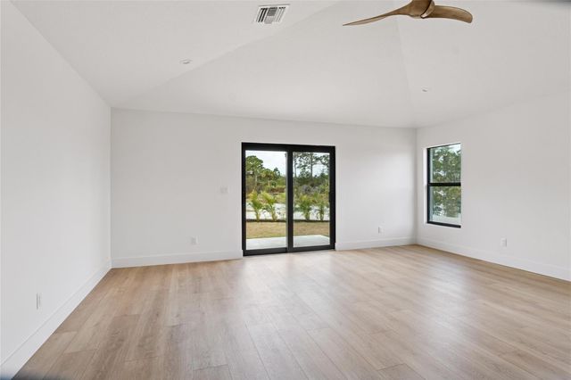 5048 SE Alicia Street, Stuart, FL 34997