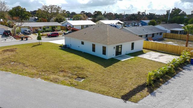 5048 SE Alicia Street, Stuart, FL 34997