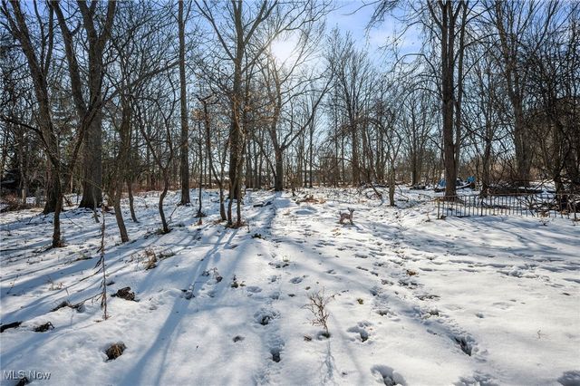 2715 W Pleasant Valley Road, Parma, OH 44134