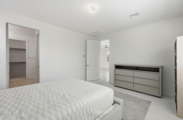7806 S Enchanted Spring Drive, Tucson, AZ 85757