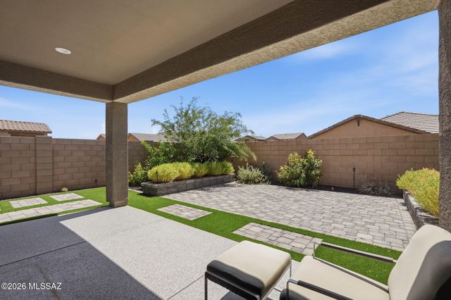 7806 S Enchanted Spring Drive, Tucson, AZ 85757