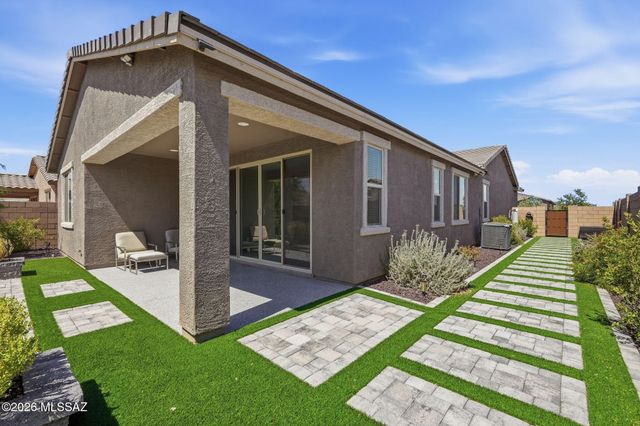 7806 S Enchanted Spring Drive, Tucson, AZ 85757