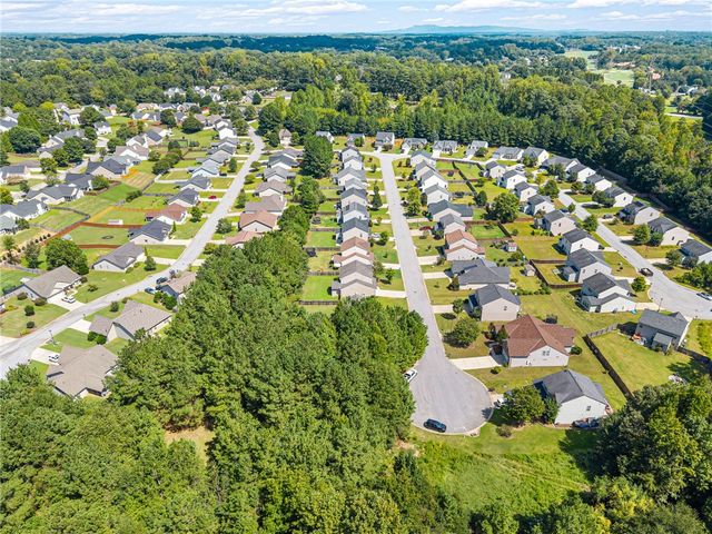 132 Hamilton Court, Easley, SC 29642