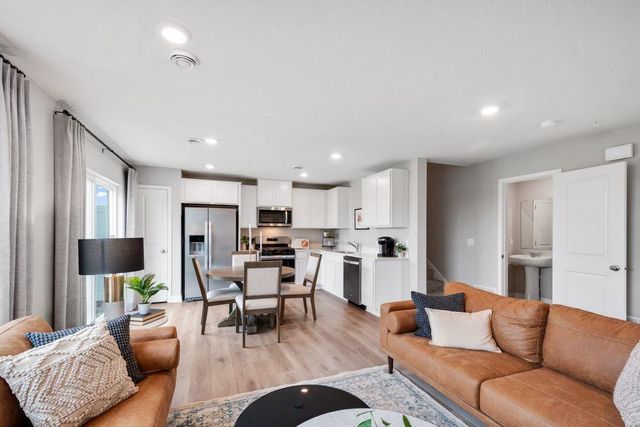 13688 Kaylemore Trail, Rosemount, MN 55068