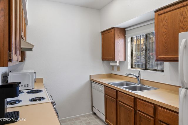 5500 N Valley View Rd Unit 101, Tucson, AZ 85718