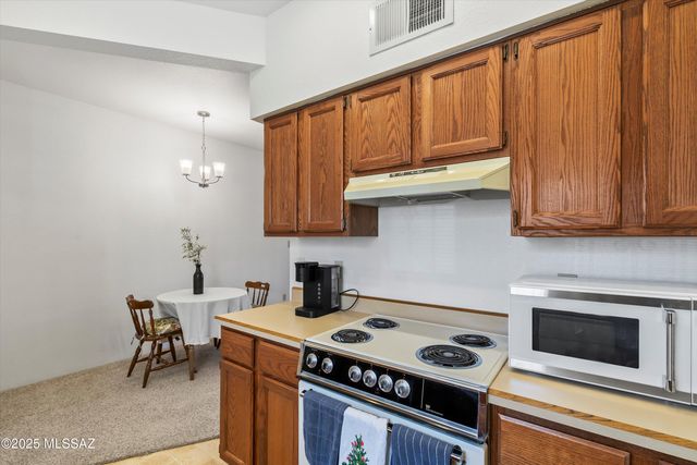 5500 N Valley View Rd Unit 101, Tucson, AZ 85718