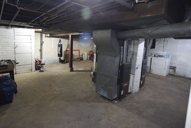 1305 Garrison Avenue, Rockford, IL 61103