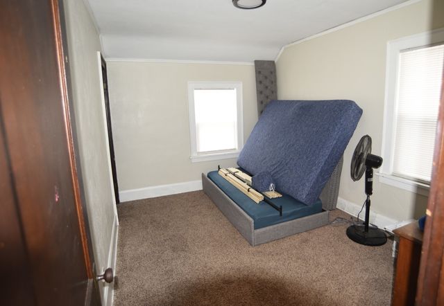 1305 Garrison Avenue, Rockford, IL 61103