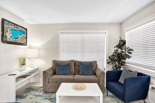 3226 NE 12th Street 7, Pompano Beach, FL 33062