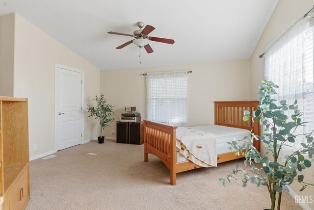 1225 Taft Highway 5, Bakersfield, CA 93307