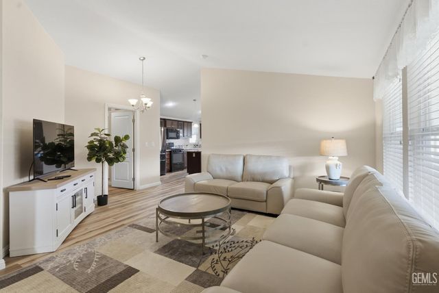 1225 Taft Highway 5, Bakersfield, CA 93307