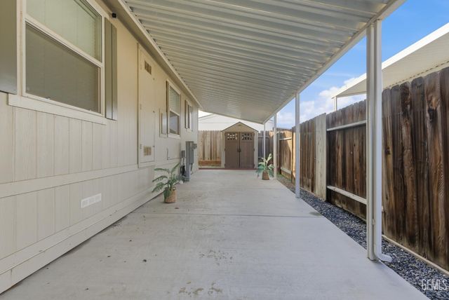 1225 Taft Highway 5, Bakersfield, CA 93307