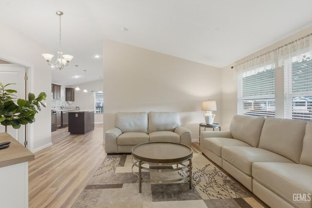 1225 Taft Highway 5, Bakersfield, CA 93307