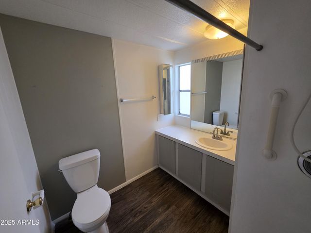 4800 W Ocotillo Road 105, Glendale, AZ 85301