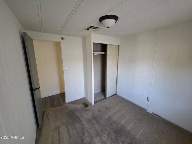 4800 W Ocotillo Road 105, Glendale, AZ 85301