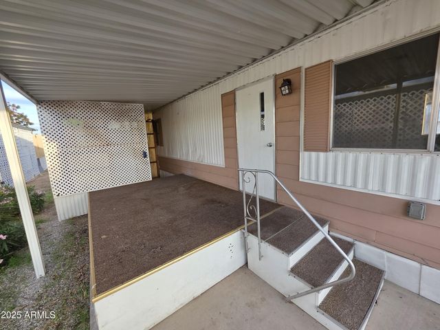 4800 W Ocotillo Road 105, Glendale, AZ 85301