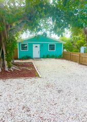 801 Central Avenue, Stuart, FL 34994