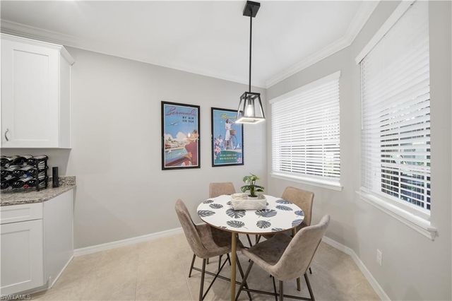 9394 Pocida CT 101, Naples, FL 34119