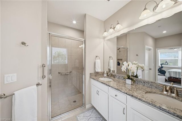 9394 Pocida CT 101, Naples, FL 34119