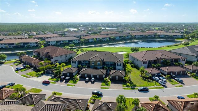 9394 Pocida CT 101, Naples, FL 34119