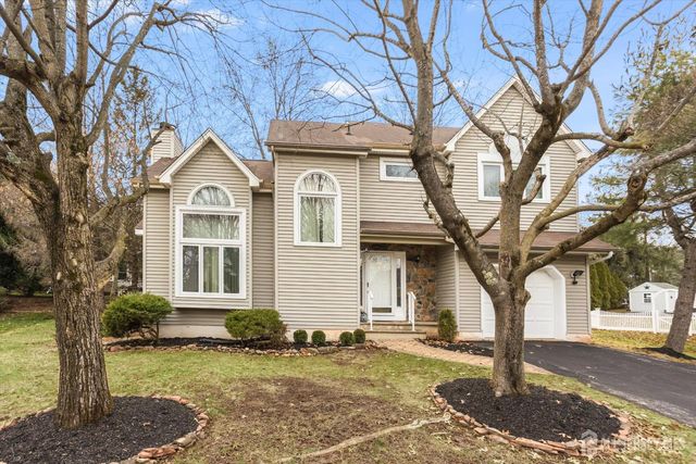 4 Updike Avenue, Hillsborough, NJ 08844