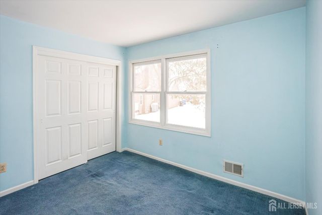 4 Updike Avenue, Hillsborough, NJ 08844