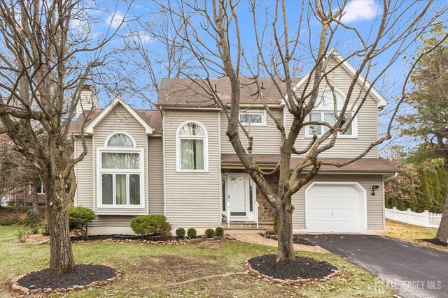 4 Updike Avenue, Hillsborough, NJ 08844