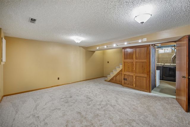 231 52nd Street, West Des Moines, IA 50265