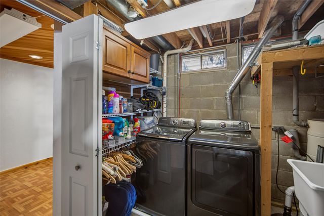 231 52nd Street, West Des Moines, IA 50265