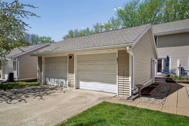 231 52nd Street, West Des Moines, IA 50265