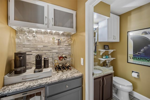 231 52nd Street, West Des Moines, IA 50265
