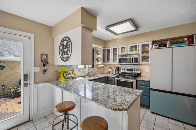 231 52nd Street, West Des Moines, IA 50265