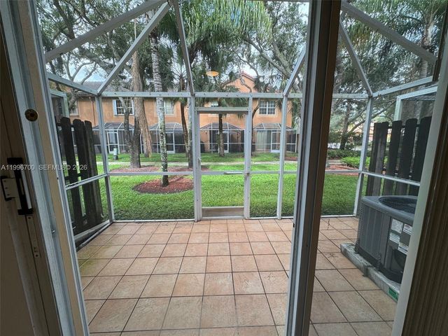 1503 Veracruz Ln 5-14, Weston, FL 33327