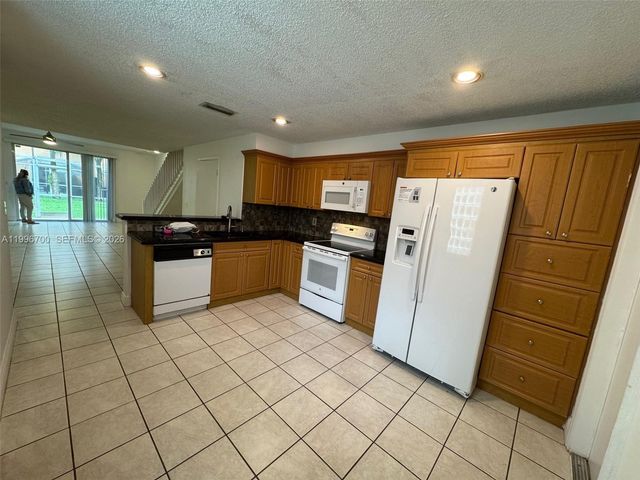 1503 Veracruz Ln 5-14, Weston, FL 33327