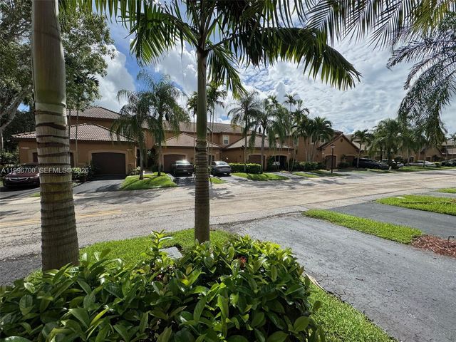 1503 Veracruz Ln 5-14, Weston, FL 33327