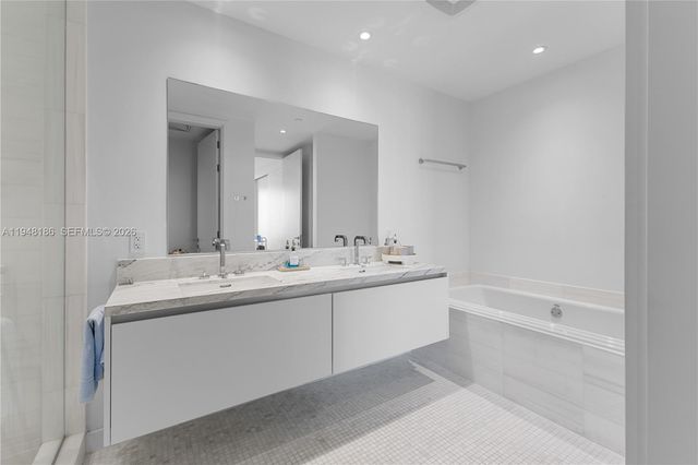 700 NE 26th Ter 4701, Miami, FL 33137