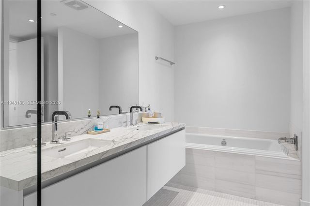 700 NE 26th Ter 4701, Miami, FL 33137