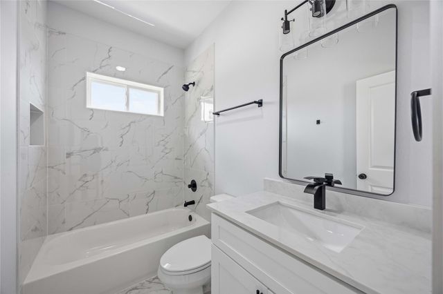 4138 Larkspur Street A, Houston, TX 77051
