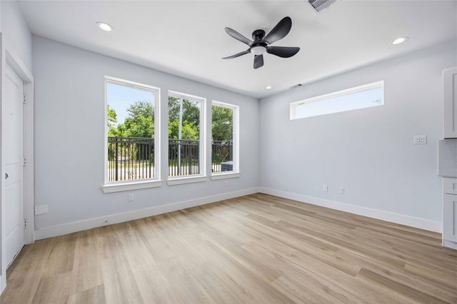 4138 Larkspur Street A, Houston, TX 77051