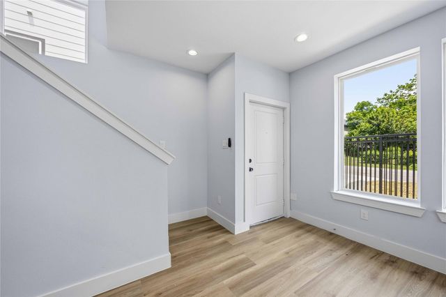 4138 Larkspur Street A, Houston, TX 77051