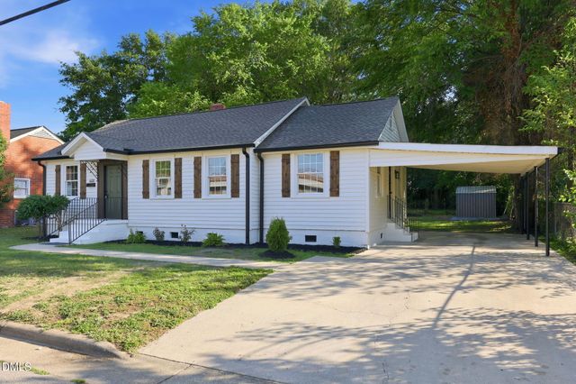 408 E Canary Street, Dunn, NC 28334