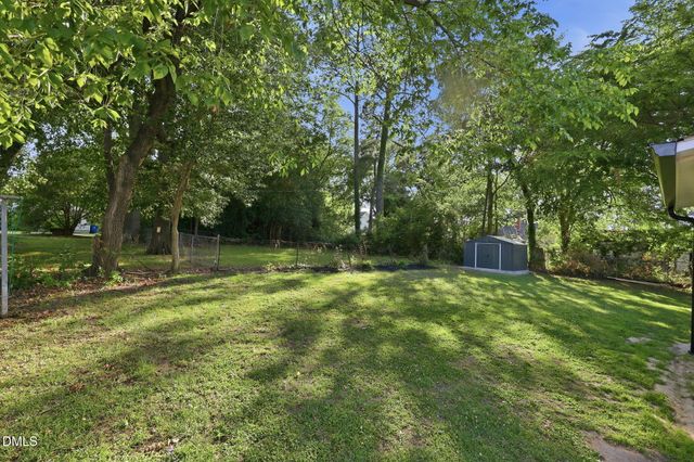 408 E Canary Street, Dunn, NC 28334