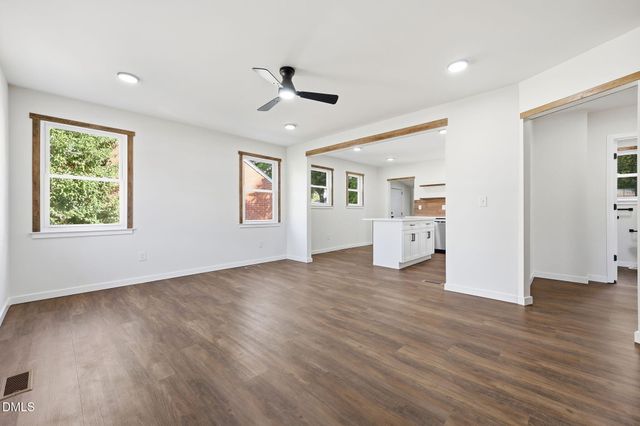 408 E Canary Street, Dunn, NC 28334