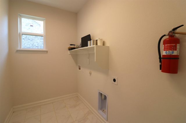 1422 Bellingham Lane, Garland, TX 75044