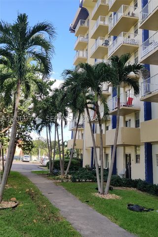 4550 NW 9th St 605E, Miami, FL 33126