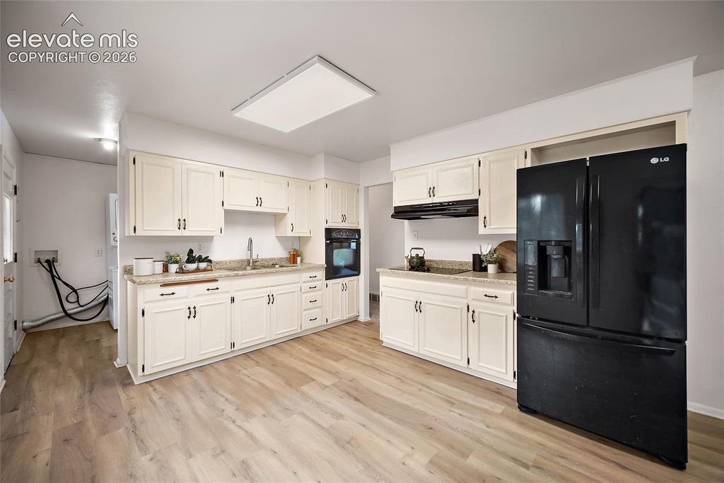 1507 N Chelton Road, Colorado Springs, CO 80909 — photo 4
