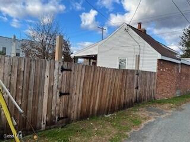 36 114th Street, Troy, NY 12182