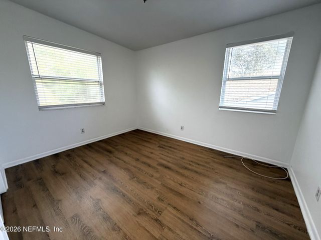 2977 COLLIER Avenue 4, Jacksonville, FL 32205