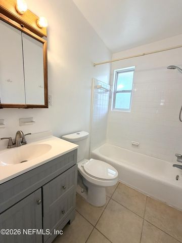 2977 COLLIER Avenue 4, Jacksonville, FL 32205