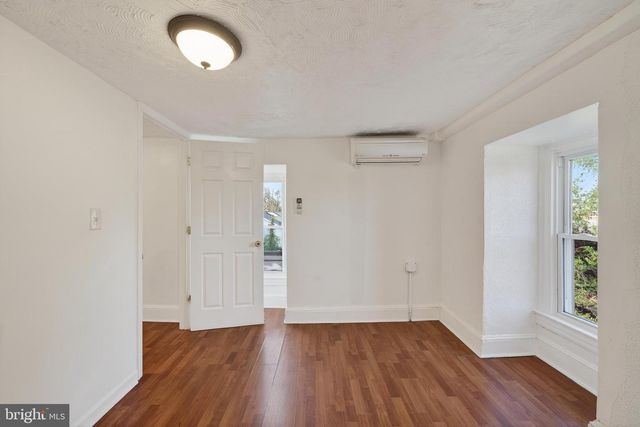 400 E JEFFERSON ST, Media, PA 19063